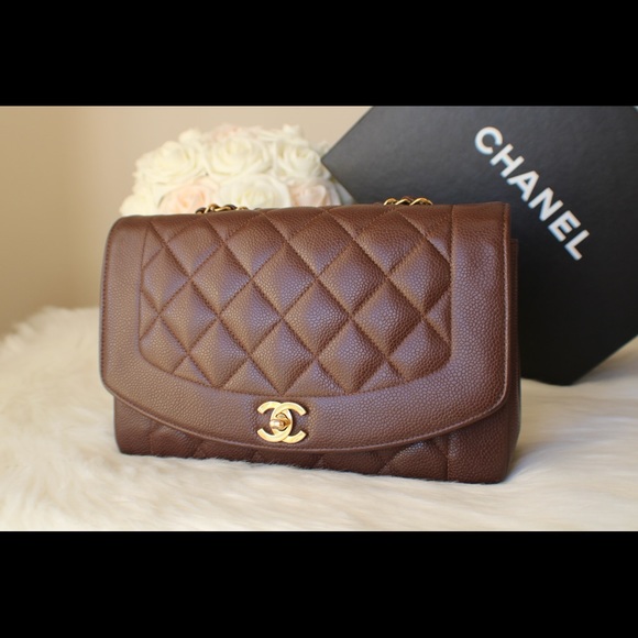 ❌SOLD❌Chanel Caviar Diana Cocoa Brown w/ 24k GHW - Picture 2 of 16